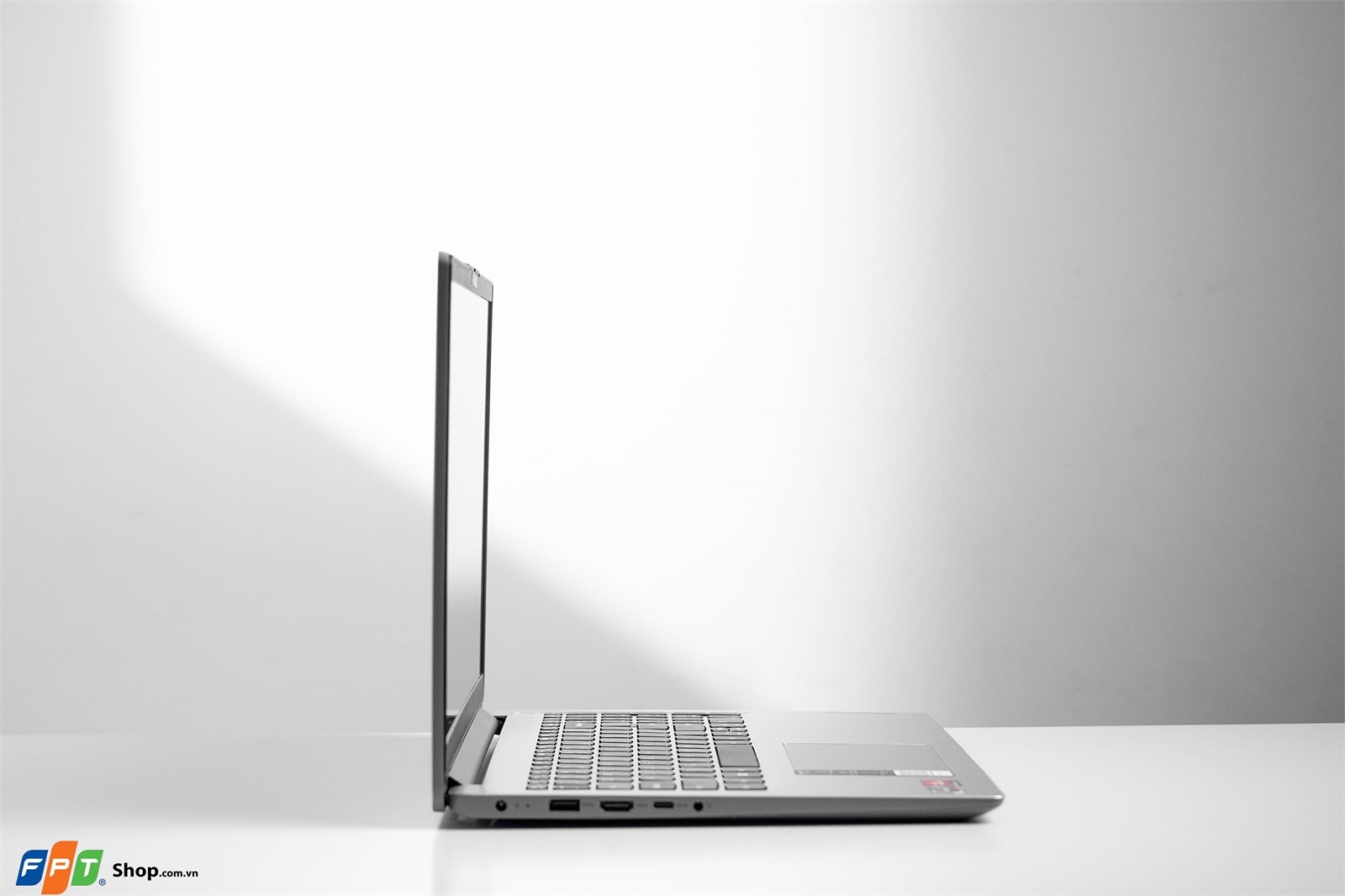 Trên tay Lenovo IdeaPad 1 15AMN7