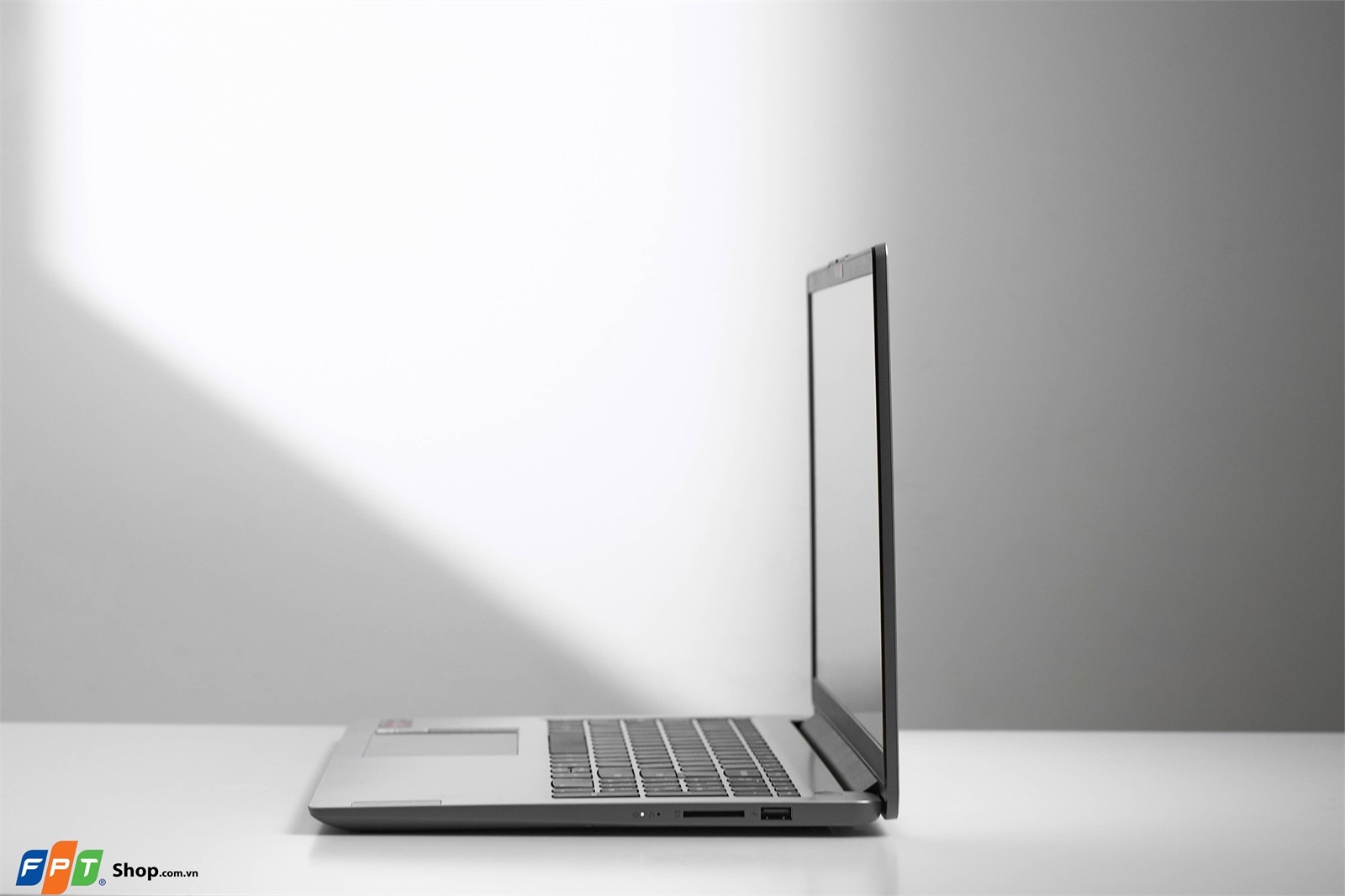 Trên tay Lenovo IdeaPad 1 15AMN7