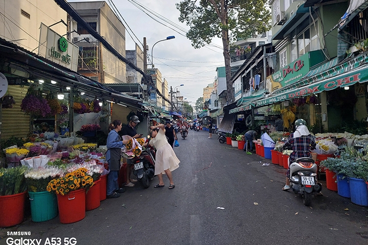 Cùng Samsung Galaxy A53 5G “càn quét” địa điểm ăn uống hot nhất Sài Gòn dịp Tết này 9