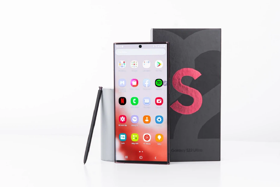 Tết Tây nên mua mua điện thoại gì hợp vía cả năm? hình 3