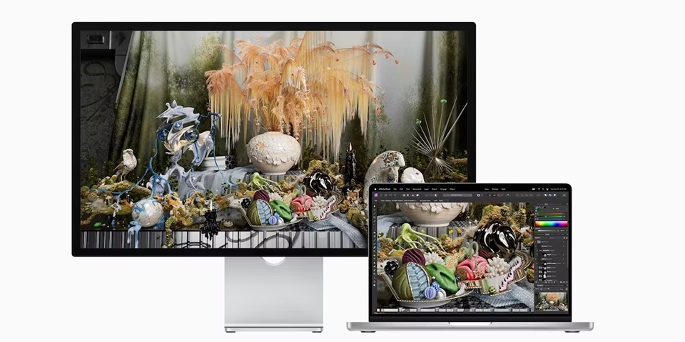 Studio Display