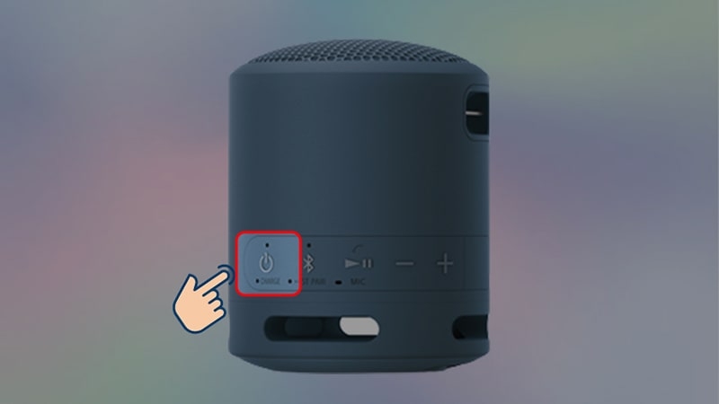 Bấm giữ nút nguồn để mở loa
