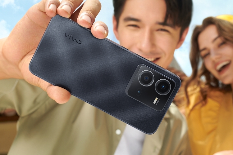 vivo V25 - điện thoại pin trâu để cày game dịp Tết Nguyên đán 2023