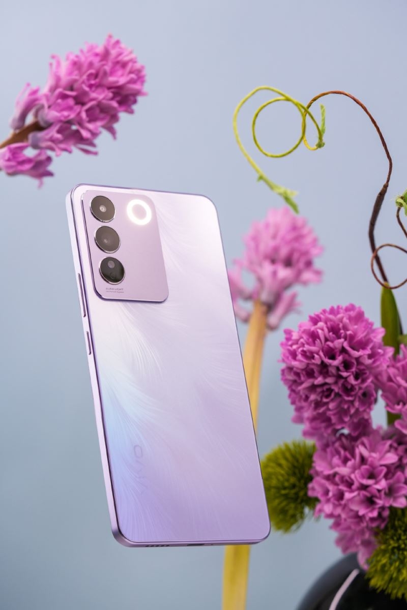 Trên tay Vivo S16e (ảnh 2)