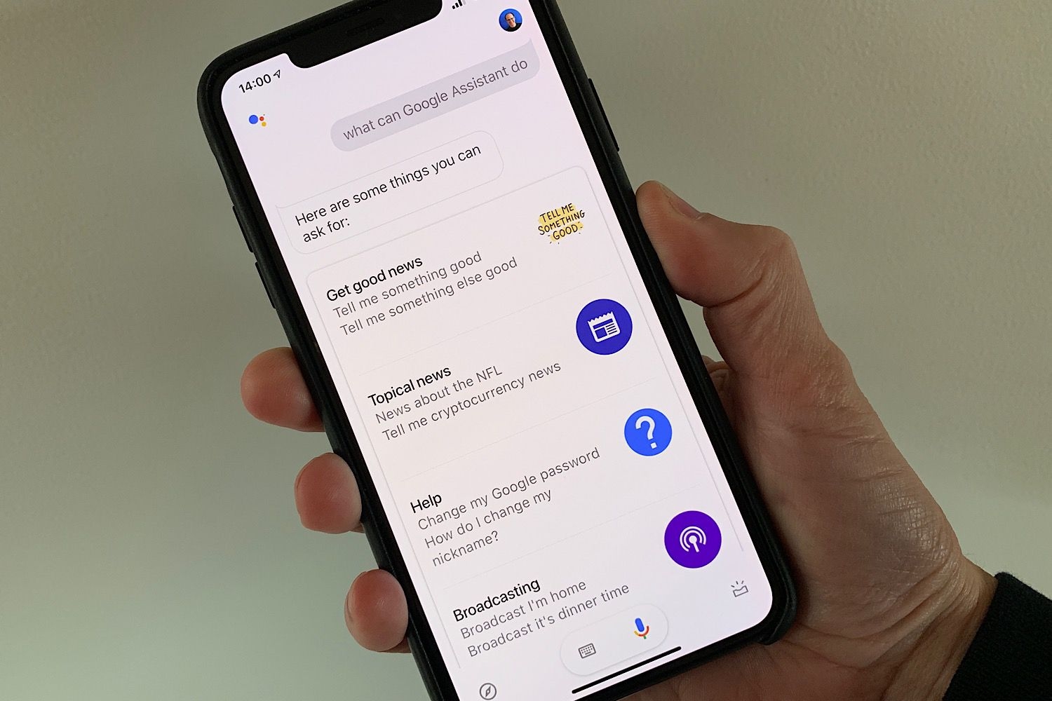 cách nói chuyện với chị Google trên iPhone