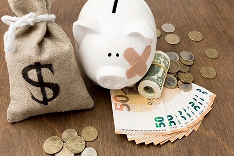 Đầu năm có nên xài tiền không? 1