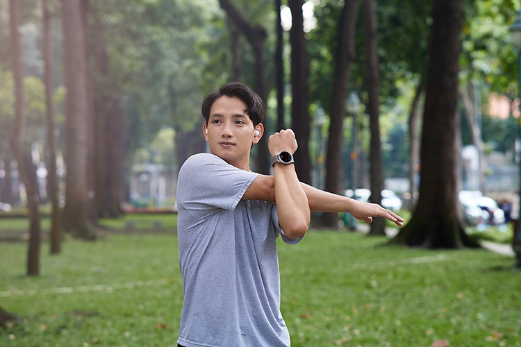 "Hé lộ bộ quà Tết “hay" nói thay lời chúc sức khỏe: Combo Galaxy Watch5 và Galaxy Buds2 Pro 9089