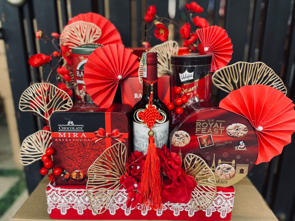 Ý nghĩa ngày tất niên. Tiệc tất niên nên tặng gì? Đây là 5 gợi ý dành cho bạn