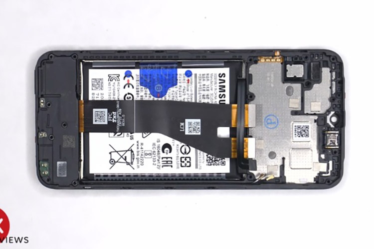 Mổ bụng Galaxy A14 5G