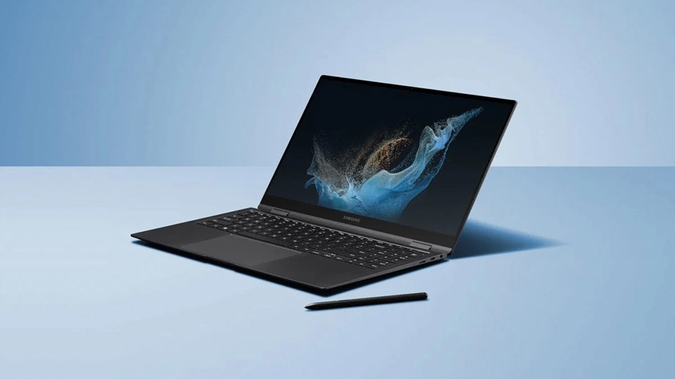 Rò rỉ ảnh kèm cấu hình của Galaxy Book 3 Pro và Book 3 Pro 360 (ảnh 1)