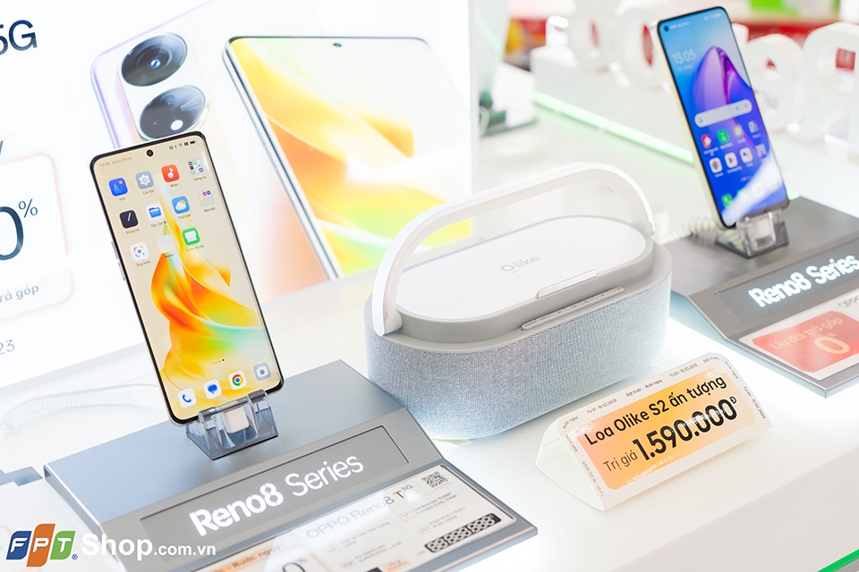 Hình ảnh điện thoại OPPO chuẩn flagship đã có mặt tại cửa hàng FPT Shop. Đến trải nghiệm ngay!