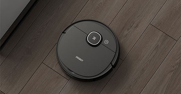 So sánh robot hút bụi nội địa và quốc tế: Đặc điểm, giá thành, hình thức