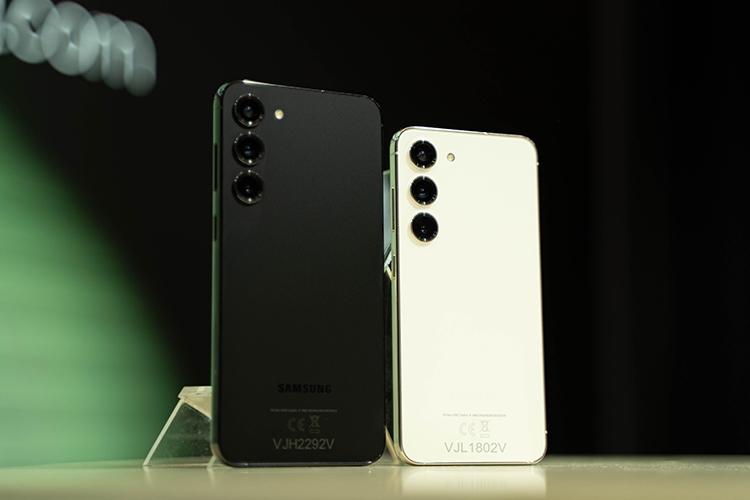 Trên tay Samsung Galaxy S23 2