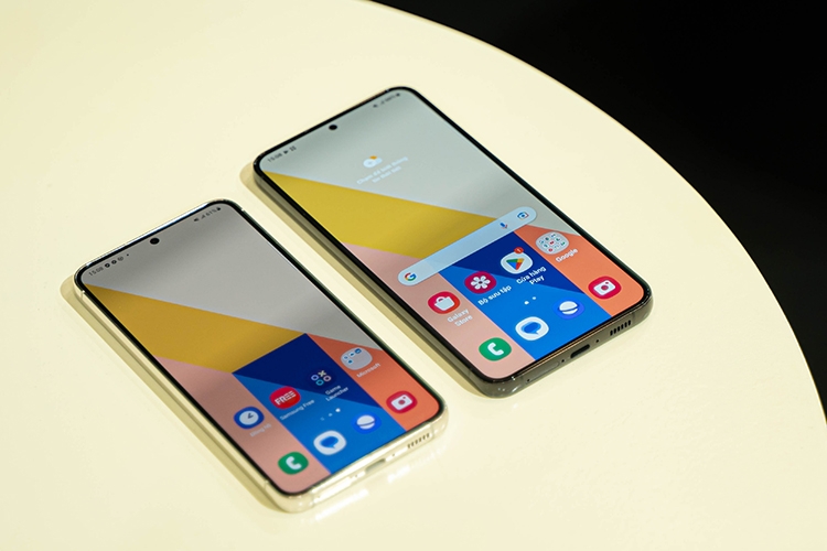 Trên tay Samsung Galaxy S23 50