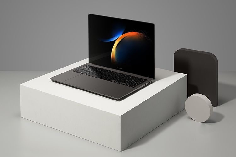 Samsung Galaxy Book3 series ra mắt 098