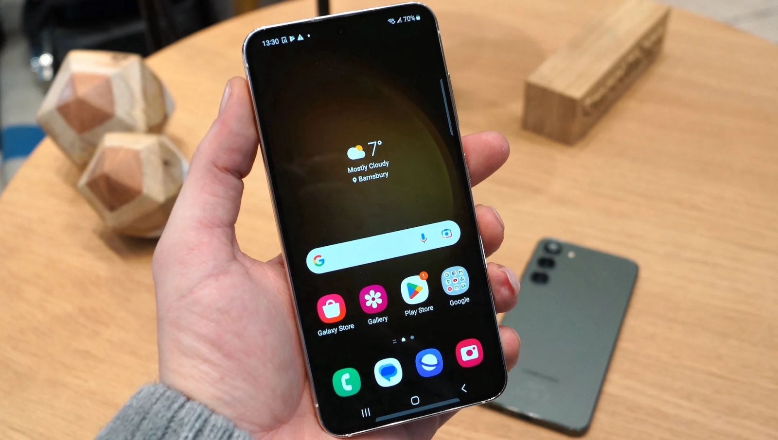 Samsung Galaxy S22 có thể đáng mua hơn Galaxy S23 – Đây là lý do tại sao (4)