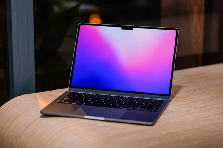 MacBook giảm giá đến 9 triệu đồng cho mùa Valentine ý nghĩa cùng FPT Shop