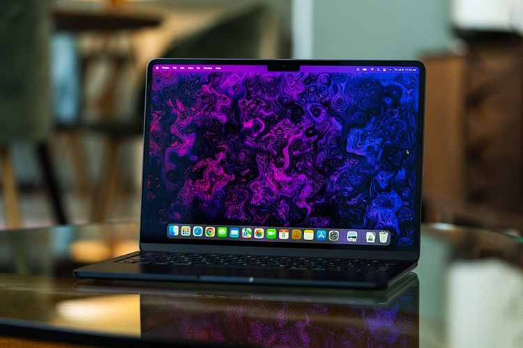 MacBook giảm giá đến 9 triệu đồng cho mùa Valentine ý nghĩa cùng FPT Shop 9