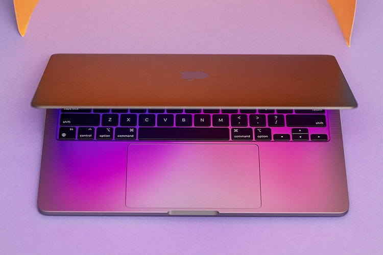 MacBook giảm giá đến 9 triệu đồng cho mùa Valentine ý nghĩa cùng FPT Shop 101