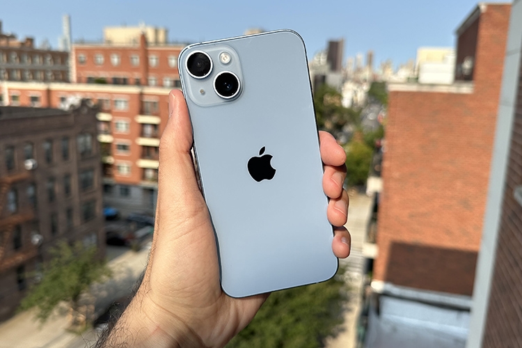 9 mẫu điện thoại iPhone giảm giá Valentine, sale đến 9 triệu đồng 9