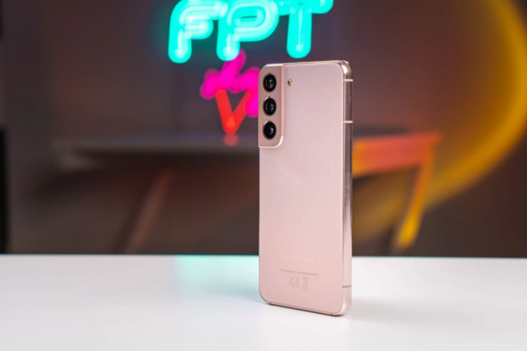 Ngày Valentine nên chọn màu quà tặng là gì cho bạn gái?