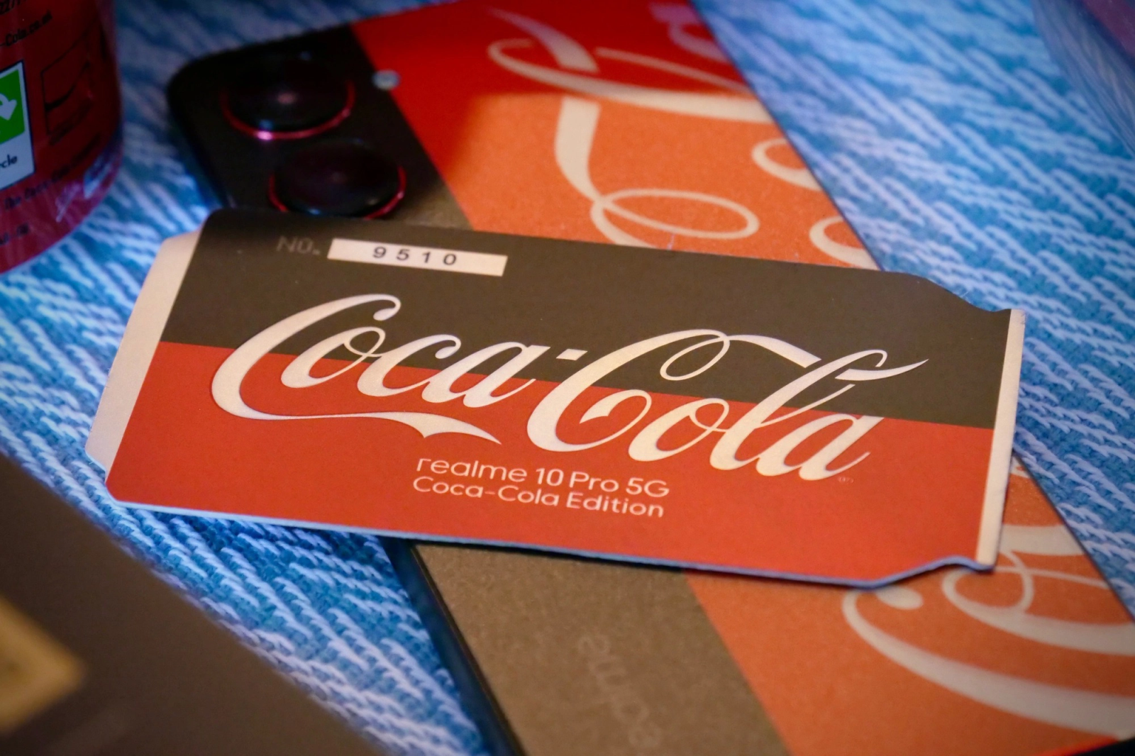 Realme 10 Pro Coca-Cola Edition ra mắt: Thiết kế ấn tượng, giá chỉ 6 triệu đồng