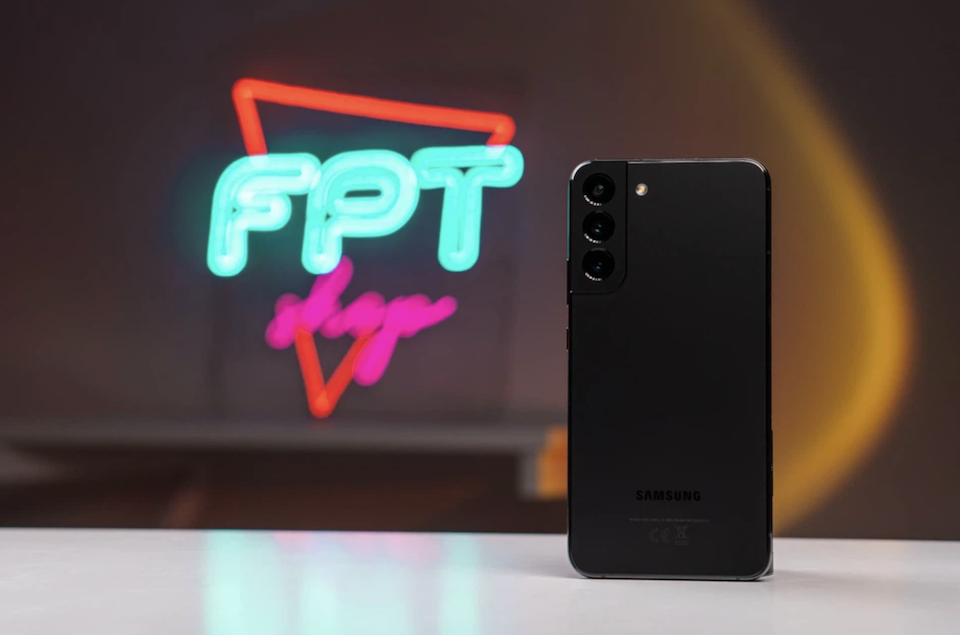 Top 4 những điện thoại dùng chip Snapdragon 8 Gen 1 giá rẻ nhất hiện nay hình 2