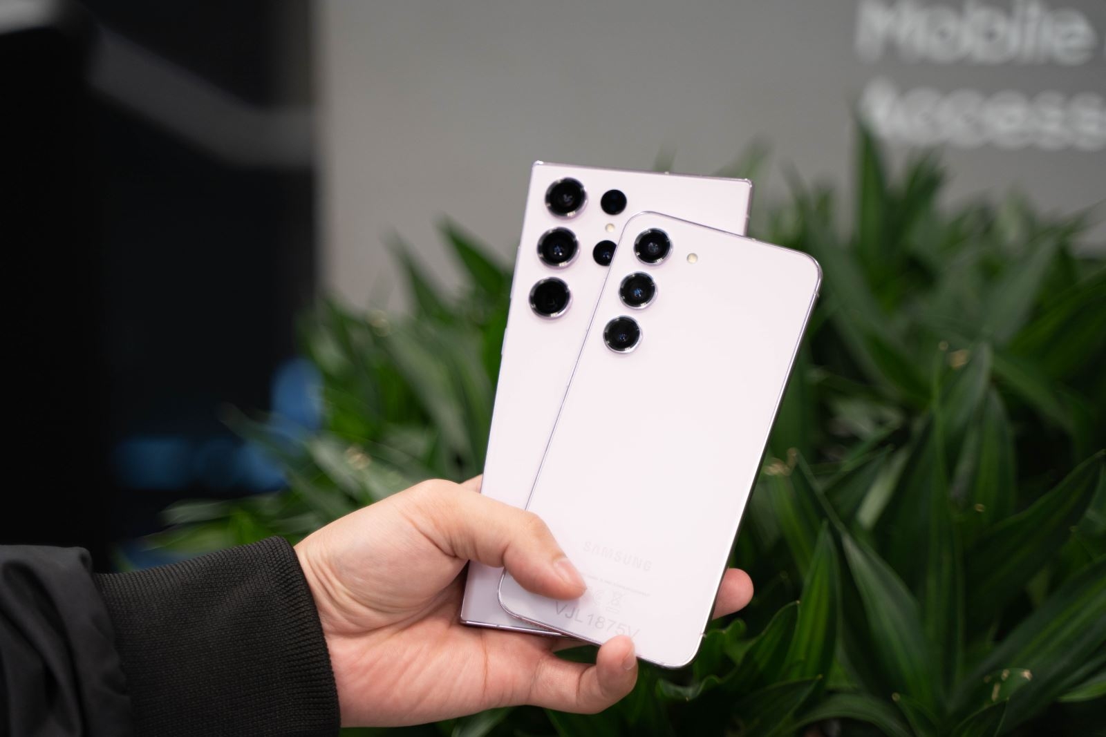 So sánh Samsung Galaxy S23 và Galaxy S23 Ultra: Smartphone nào mang lại giá trị tốt hơn?