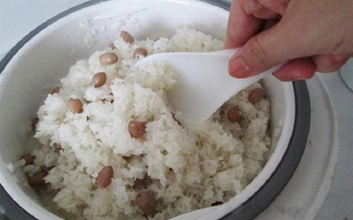 các tiện ích trên nồi cơm điện có xửng hấp