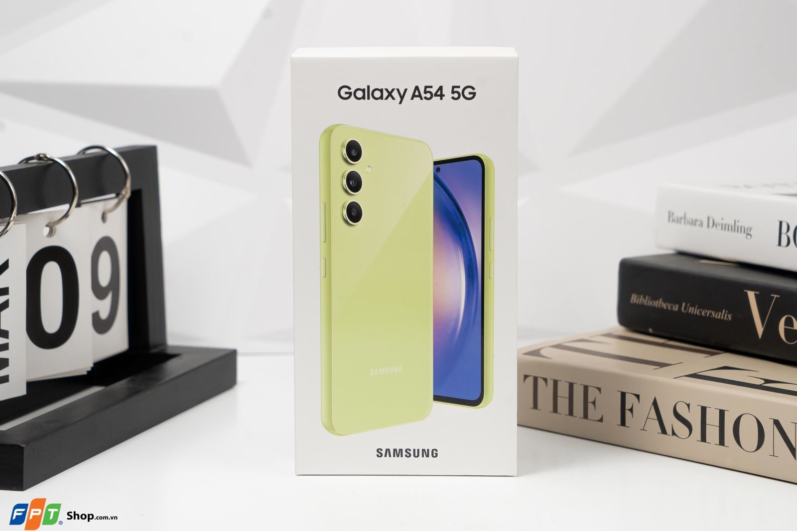 Trên tay Samsung Galaxy A54 5G: Thiết kế cao cấp, Exynos 1380, giá từ 10.49 triệu đồng