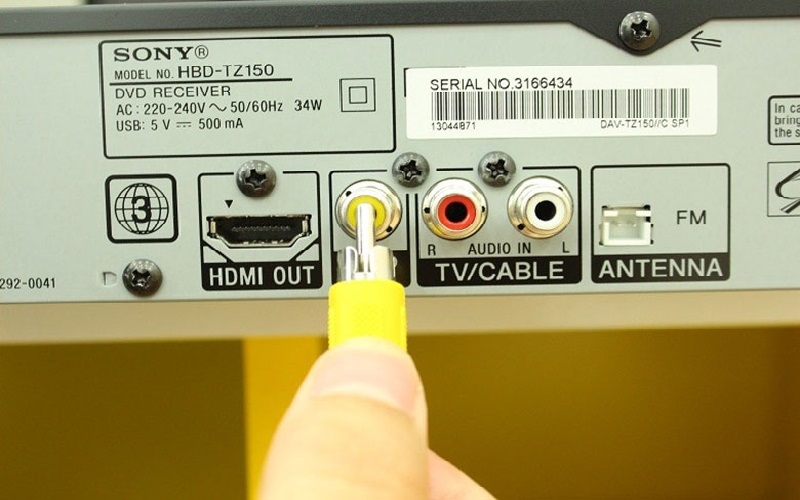 Kiểm tra jack cắm, dây kết nối