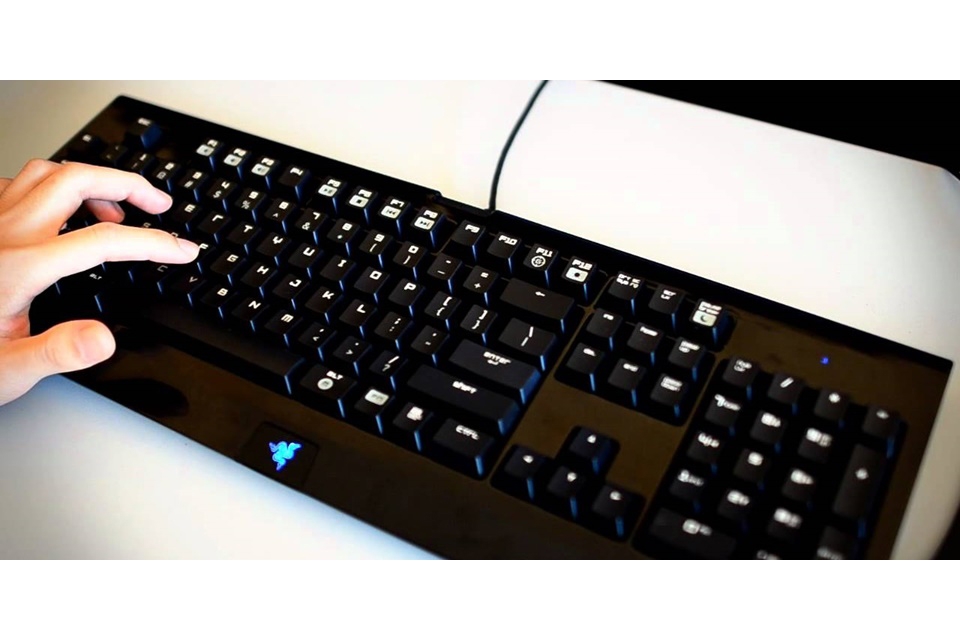 Dùng những phím tắt để căn chỉnh đối tượng dễ dàng hơn