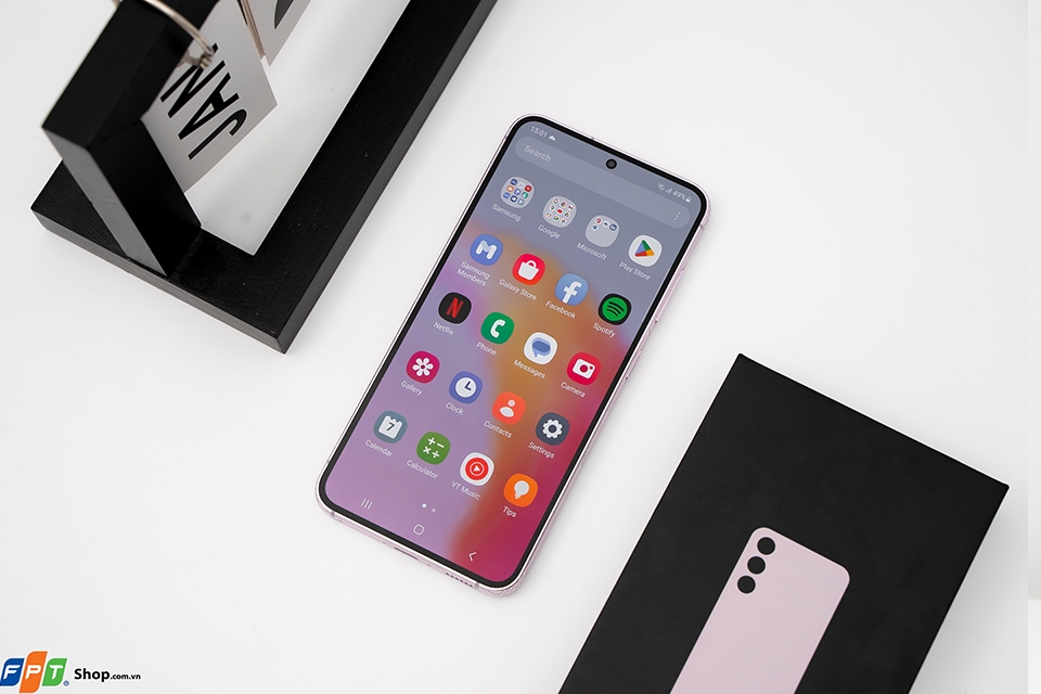 So sánh Samsung Galaxy S23 và Xiaomi 13: Lựa chọn nào tốt hơn?