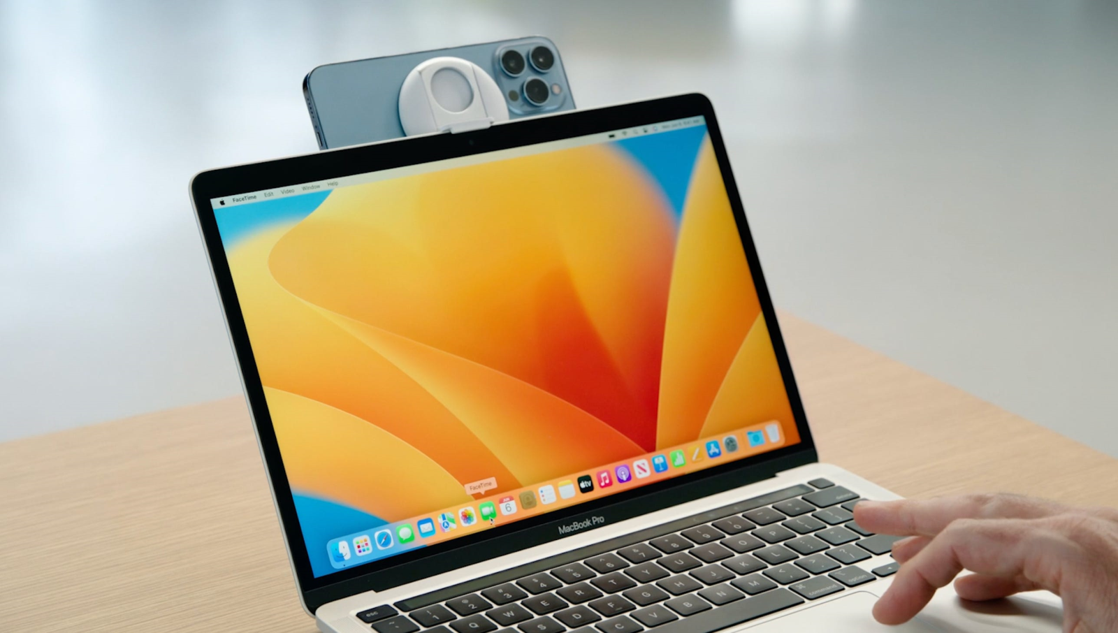 Cách biến iPhone thành webcam họp Zoom