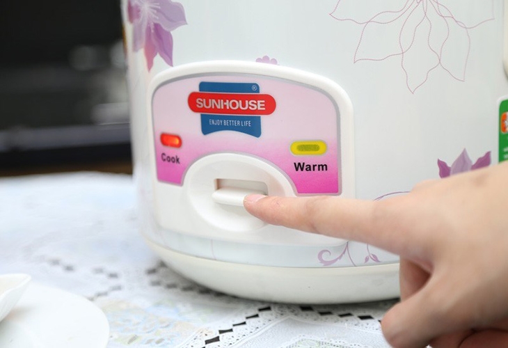 Nồi cơm điện không bật nấc