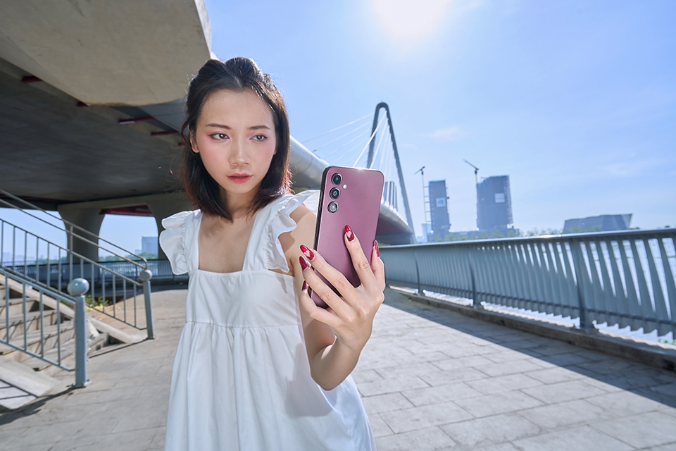 8 tiếng “hẹn hò” với Samsung Galaxy A14 5G 23