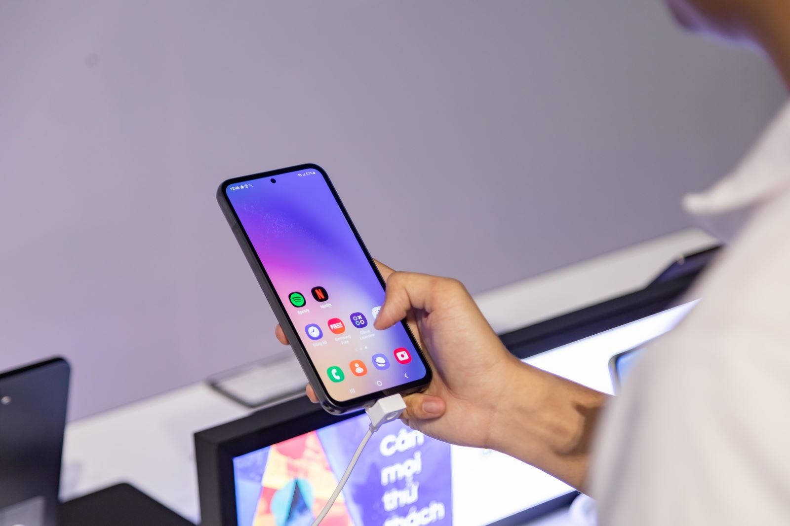 Samsung Galaxy A54 5G và Galaxy A34 ra mắt tại VN: Exynos 1380, màn hình 120Hz, giá từ 8.49 triệu đồng