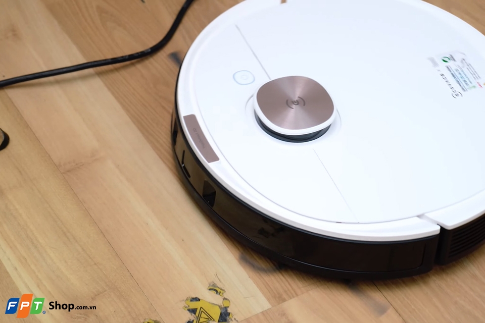 Ecovacs T8 Max Plus có thể tránh được các dây cáp loại lớn