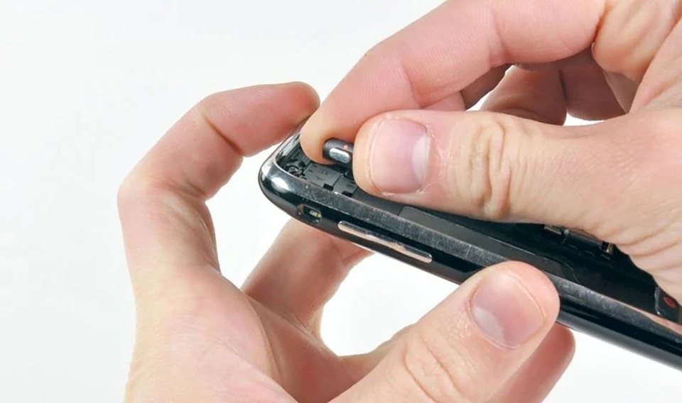 iPhone 15 Pro sẽ có một nút âm lượng duy nhất?