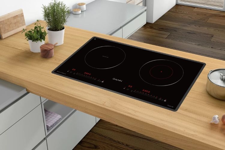 So sánh bếp điện quang và bếp điện từ 4