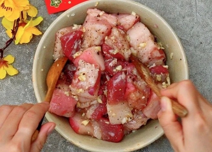 Cách làm thịt kho tàu 2