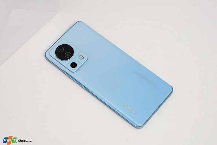Mở hộp Xiaomi 13 Lite 9