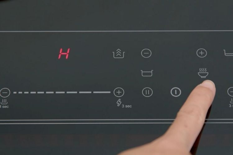 sửa bếp từ báo lỗi 2