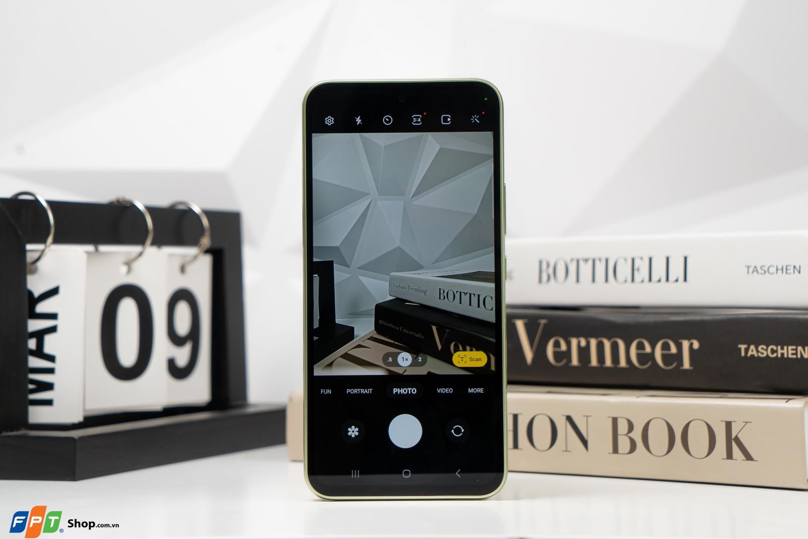 Galaxy A54 5G vs Galaxy A34 5G (ảnh 2)