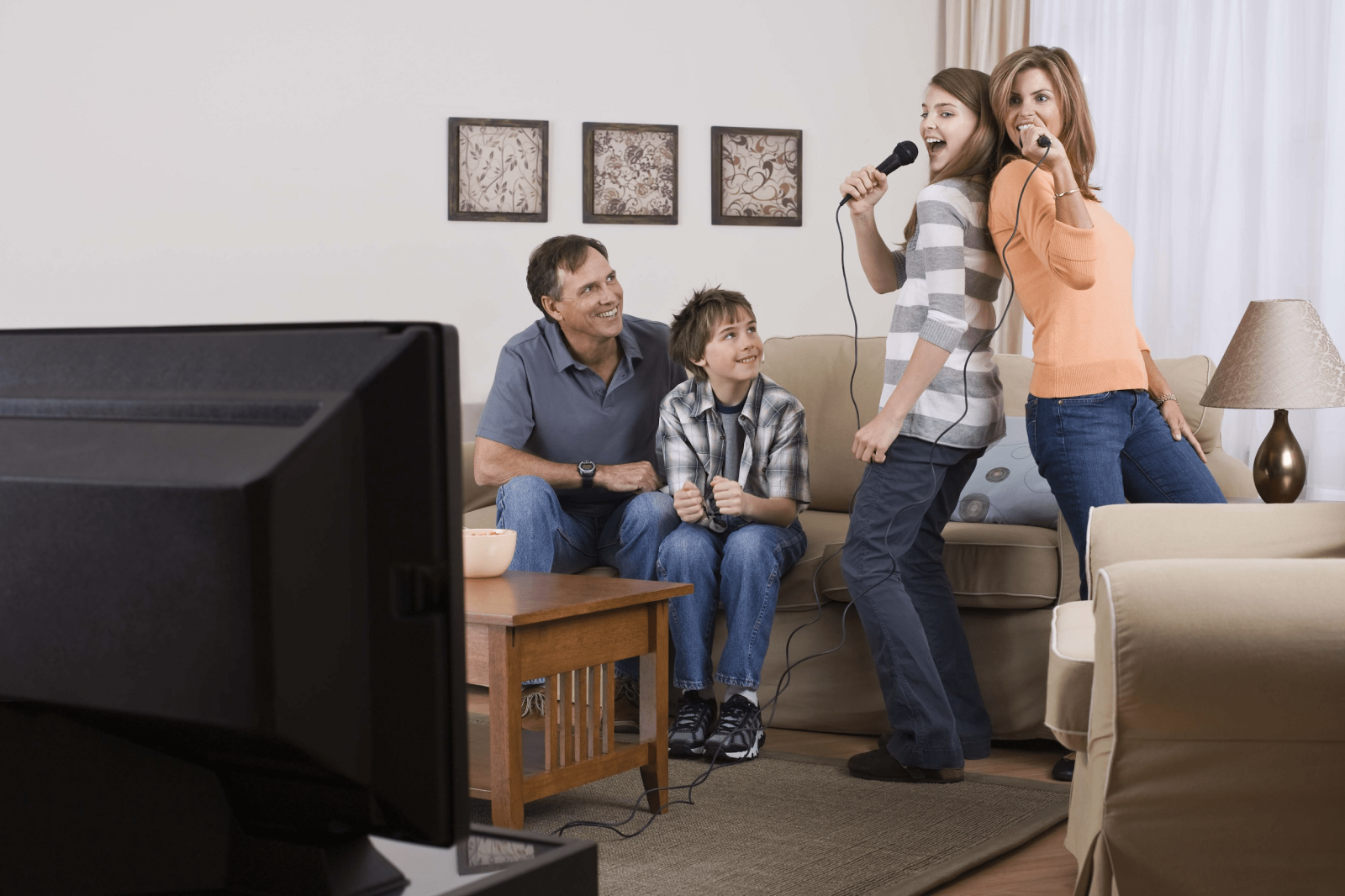 Top 5 phần mềm hát karaoke trên smart tivi “đỉnh của chóp”