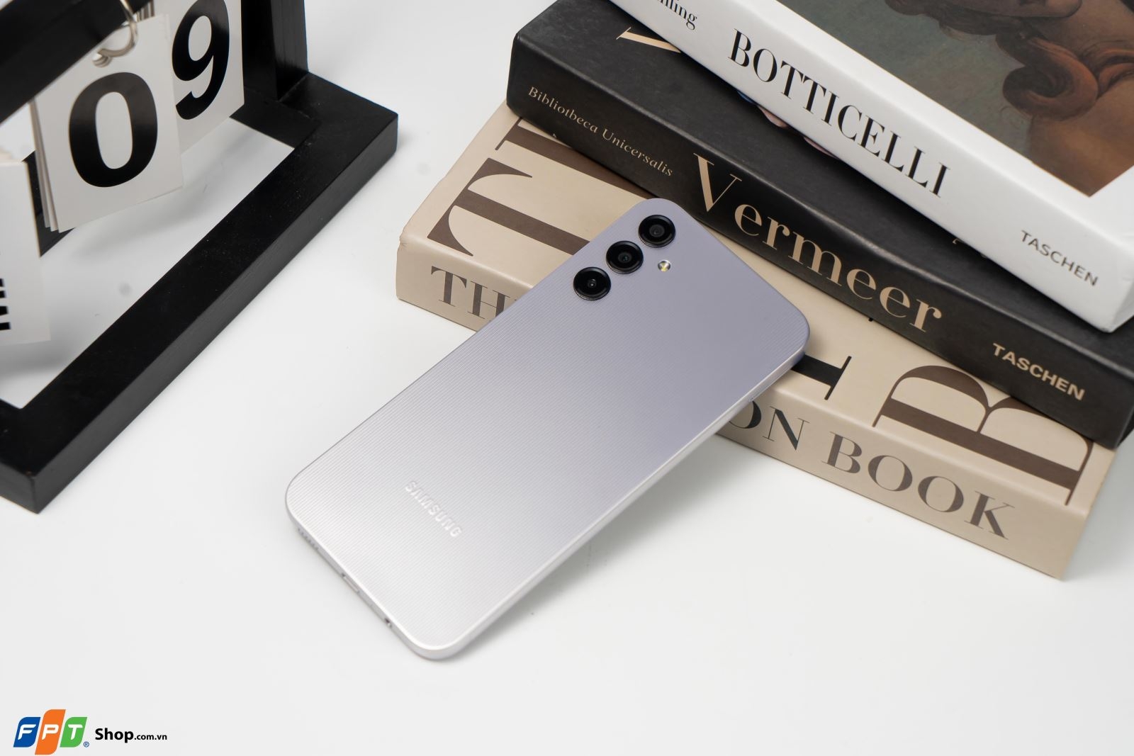Trên tay Samsung Galaxy A14 4G: Exynos 850, 3 camera 50MP, pin 5.000mAh