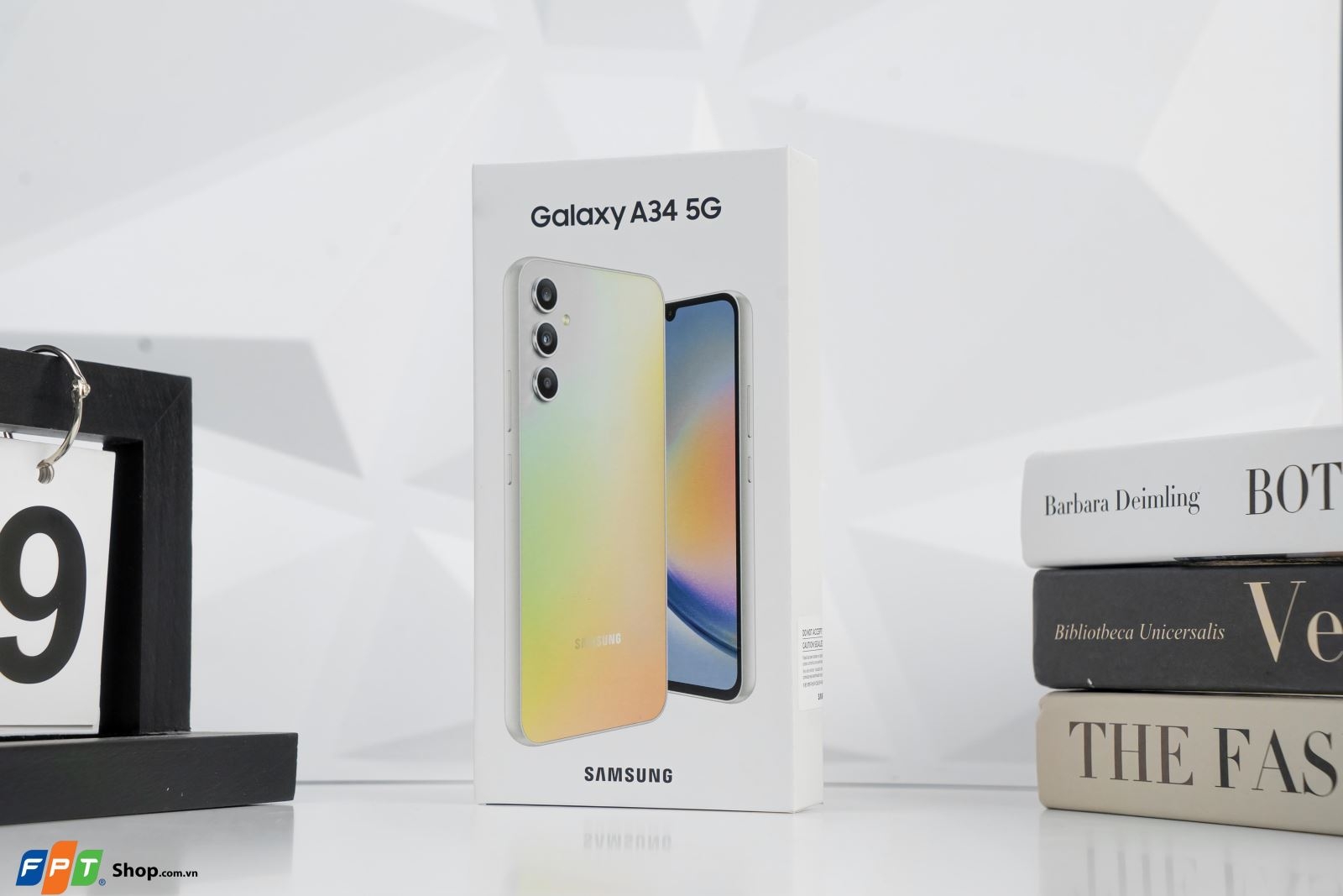 Trên tay Samsung Galaxy A34 5G: Dimensity 1080, màn hình 120Hz siêu mượt, giá 8.49 triệu đồng