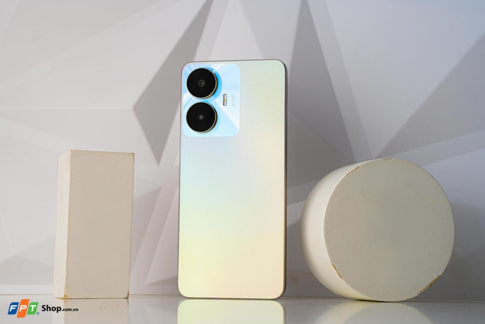 Mở hộp Realme C55 (ảnh 3)