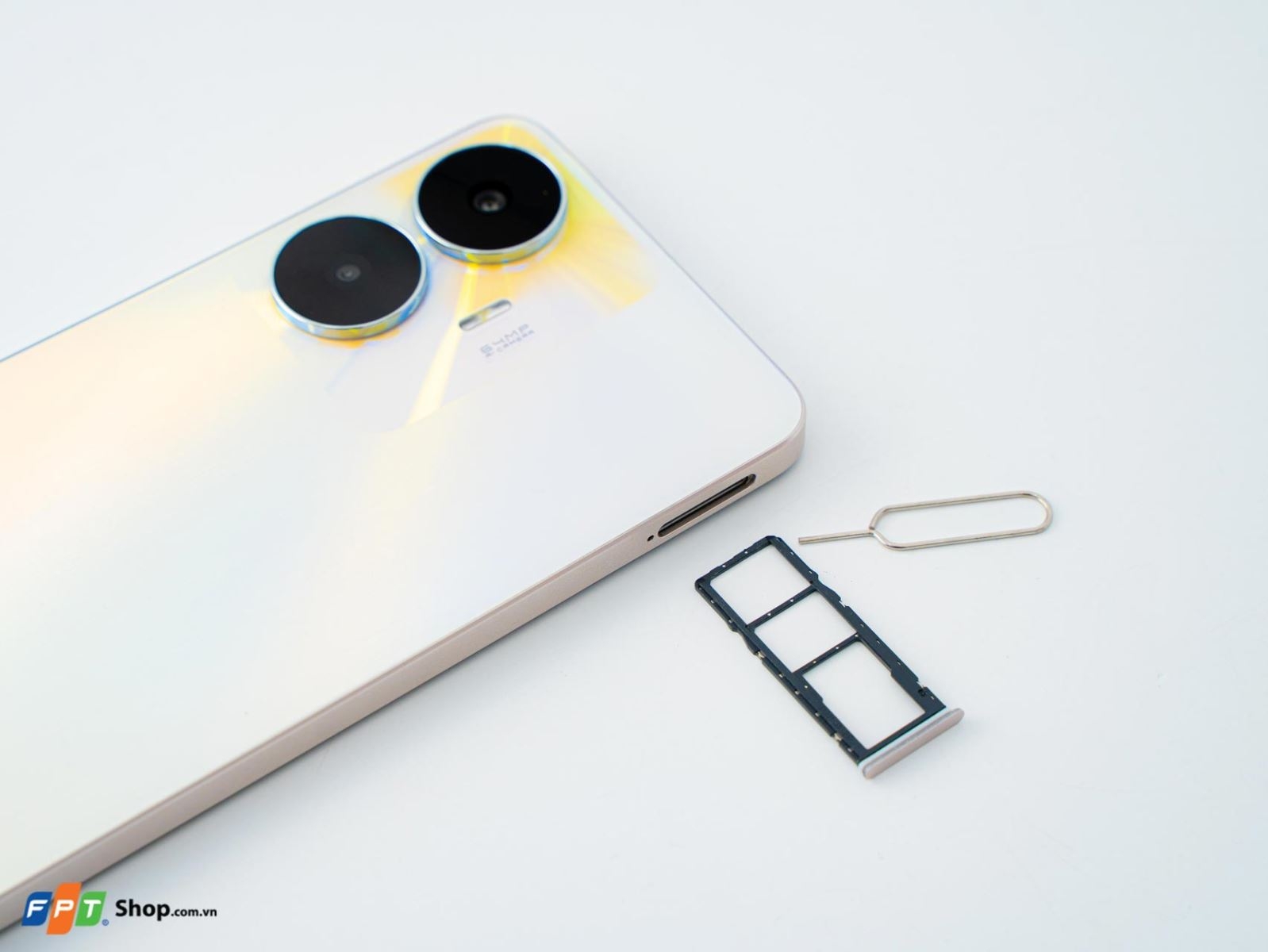 Mở hộp Realme C55 (ảnh 8)