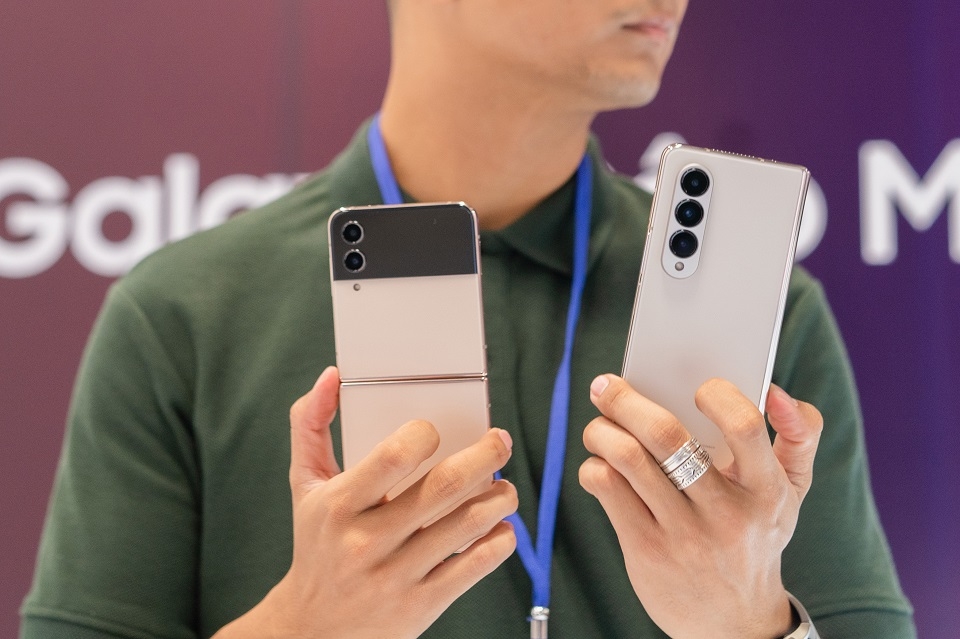 Thị trường smartphone gập thế giới và Việt Nam hiện tại như thế nào?